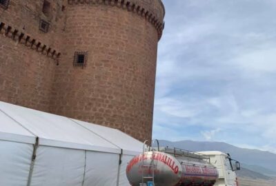 foto ayuntamiento y camión